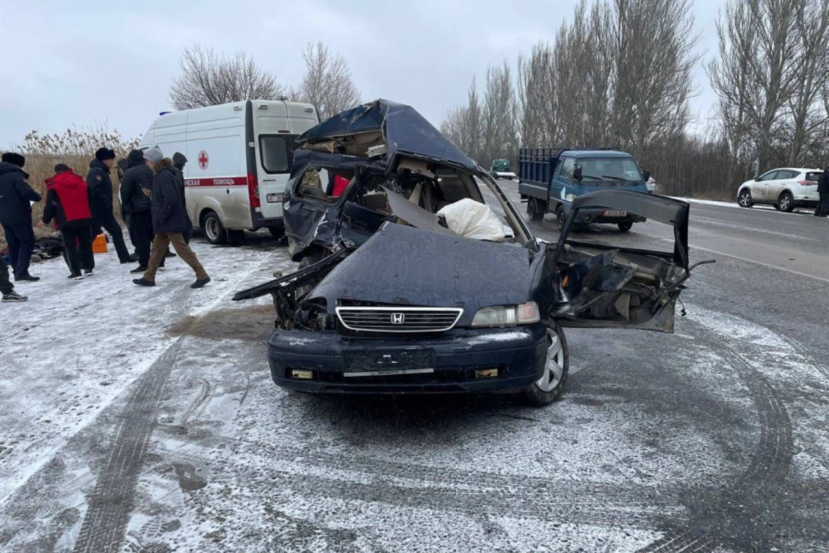 Qırğızıstanda avtobusun qəzaya uğraması nəticəsində beş nəfər ölüb - FOTO